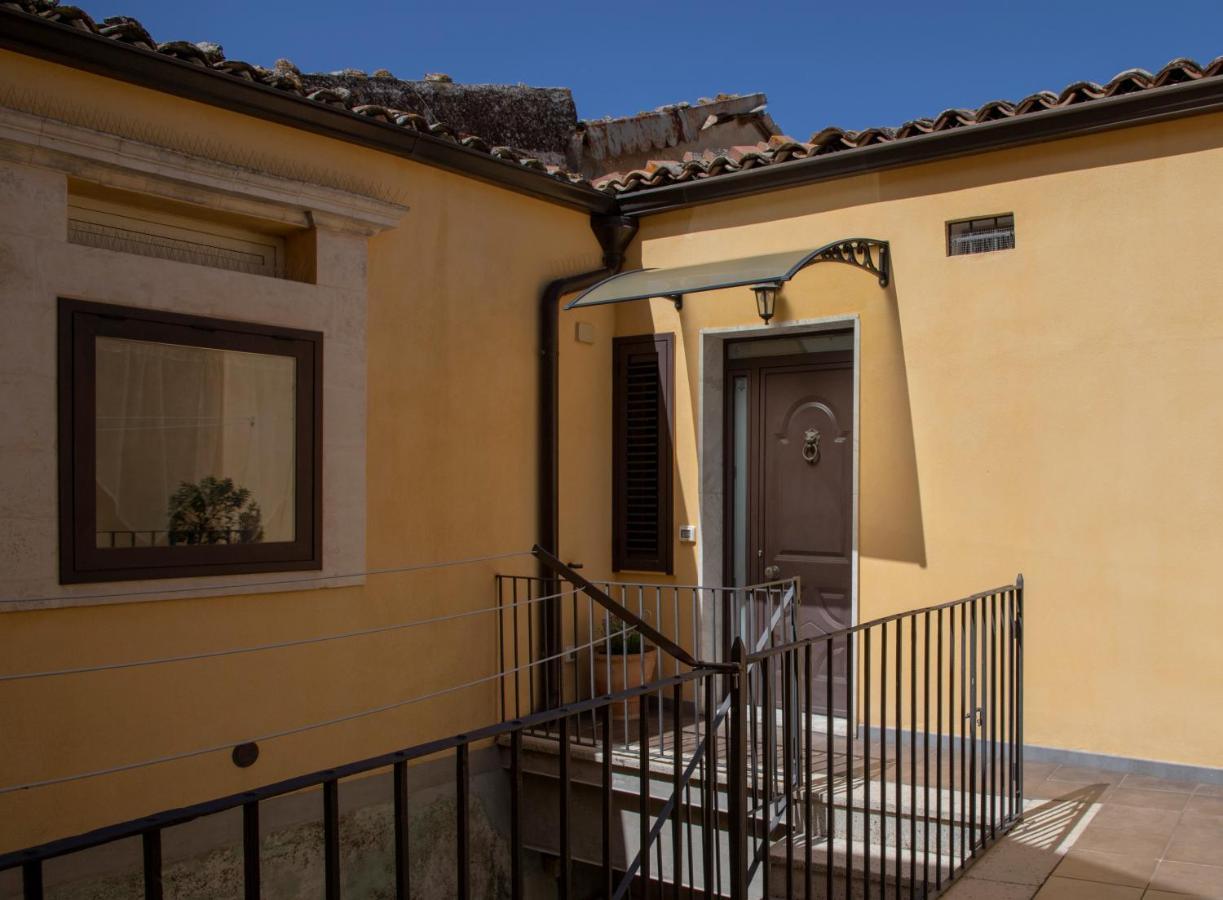 Casa Vacanza Da Dina Modica Extérieur photo