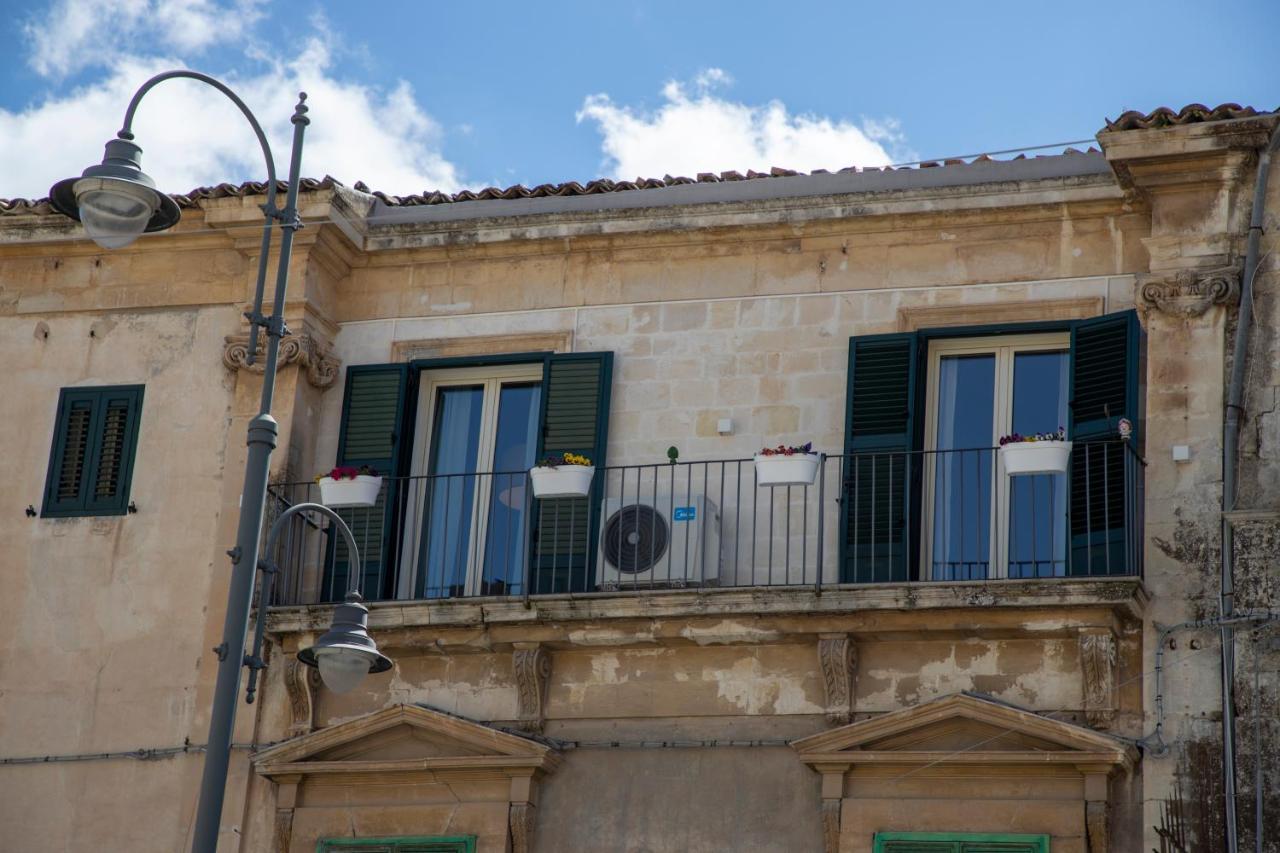 Casa Vacanza Da Dina Modica Extérieur photo