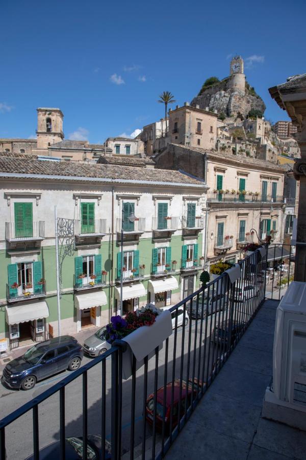 Casa Vacanza Da Dina Modica Extérieur photo